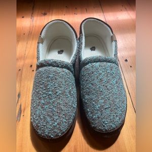 Acorn House Slippers